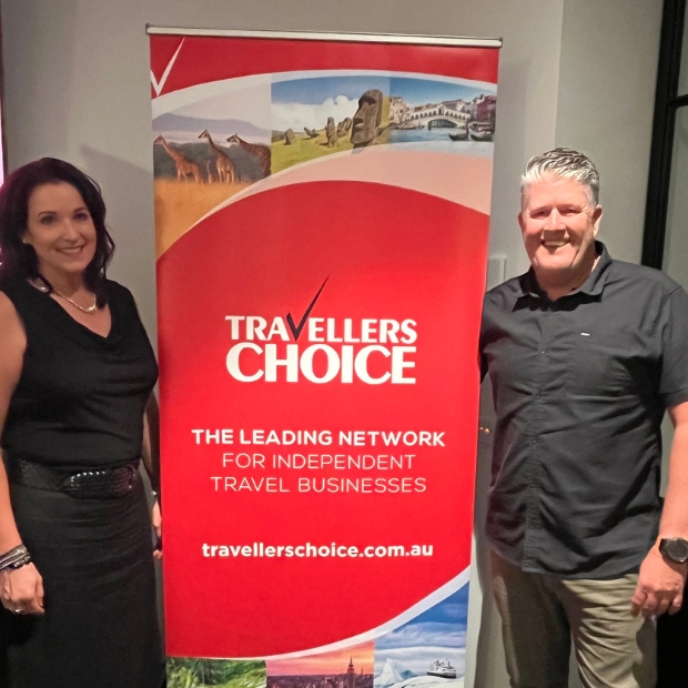 Mildura Travel & Cruise owner Karen Ridge with Travellers Choice BDM Graham Smith